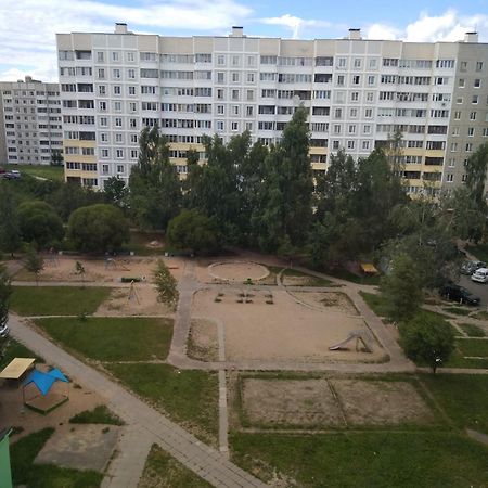 Комната Для Гостей Рядом С Станцией Метро Каменная Горка Minsk Eksteriør bilde